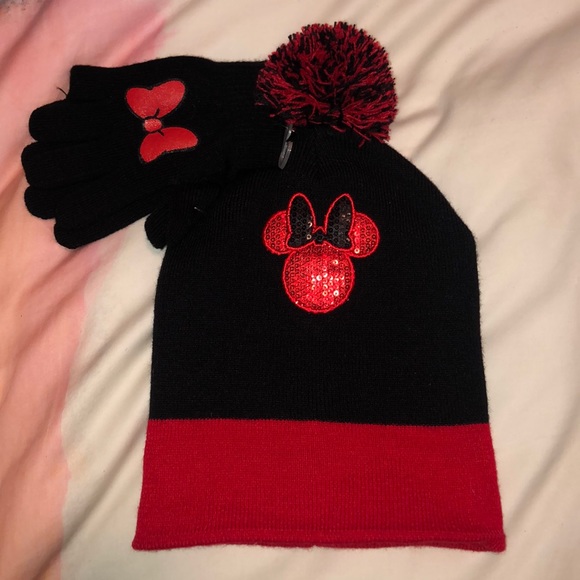 Minnie Mouse beanie and glove set NWT - Picture 3 of 3